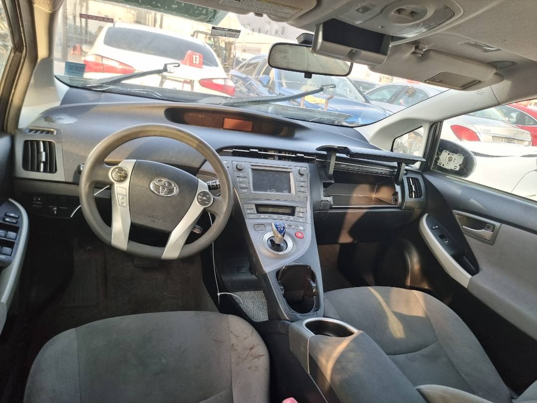 2012 TOYOTA PRIUS — 145149 Miles — Lot 1570358 — Ind. 12 - Marhaba Auctions Used Cars - Image 8