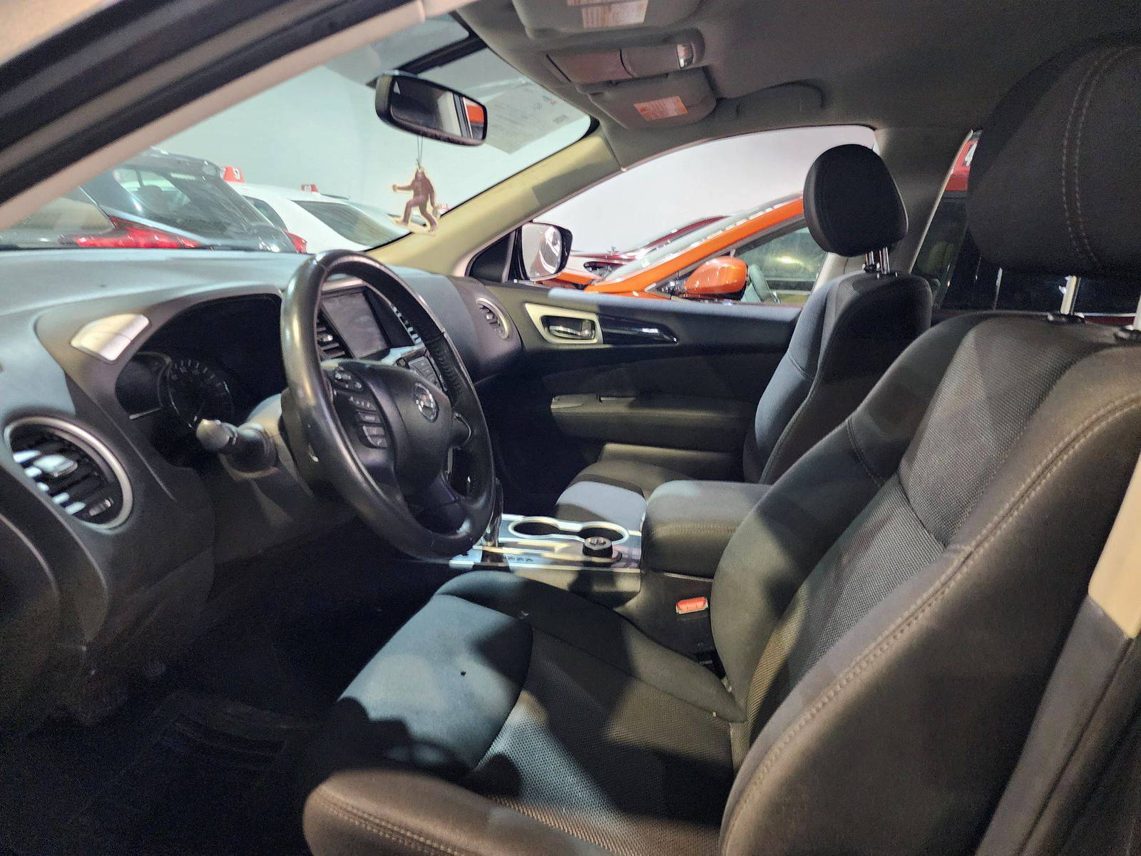 2017 NISSAN PATHFINDER — 158959 Miles — Lot 124587 — Ind. 12 - Marhaba Auctions Used Cars - Image 9