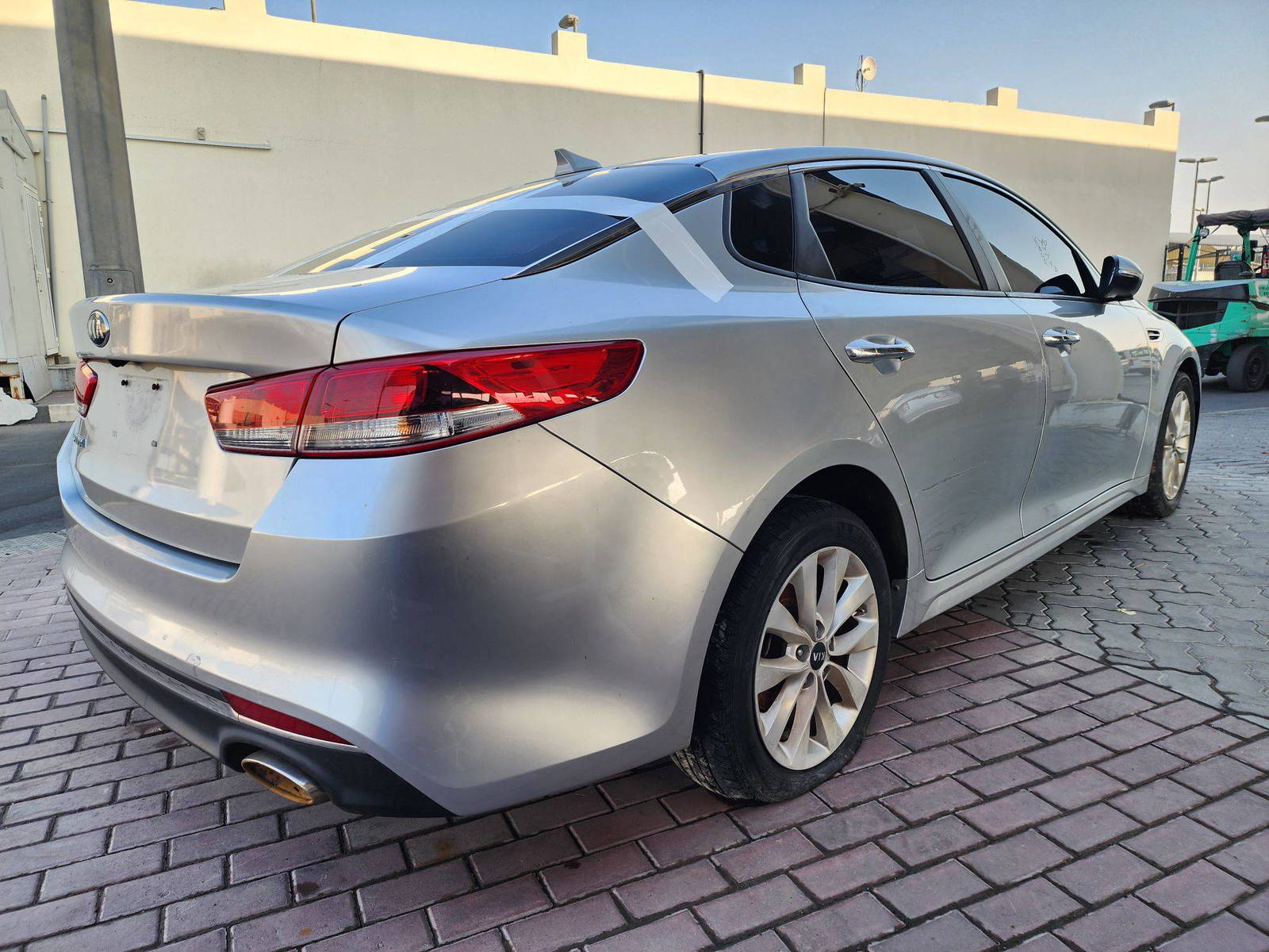 2017 KIA OPTIMA — Lot 167782 — Souq - Marhaba Auctions Used Cars - Image 3