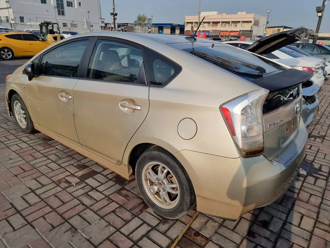 2010 TOYOTA PRIUS — 309596 Miles — Lot 0166457 — Ind. 12 - Marhaba Auctions Used Cars - Image 5