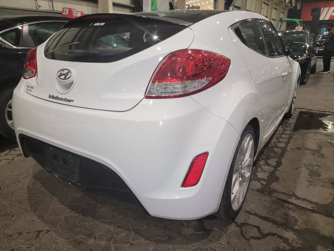 2013 HYUNDAI VELOSTER — 139967 Miles — Lot U117141 - Marhaba Auctions Used Cars - Image 4
