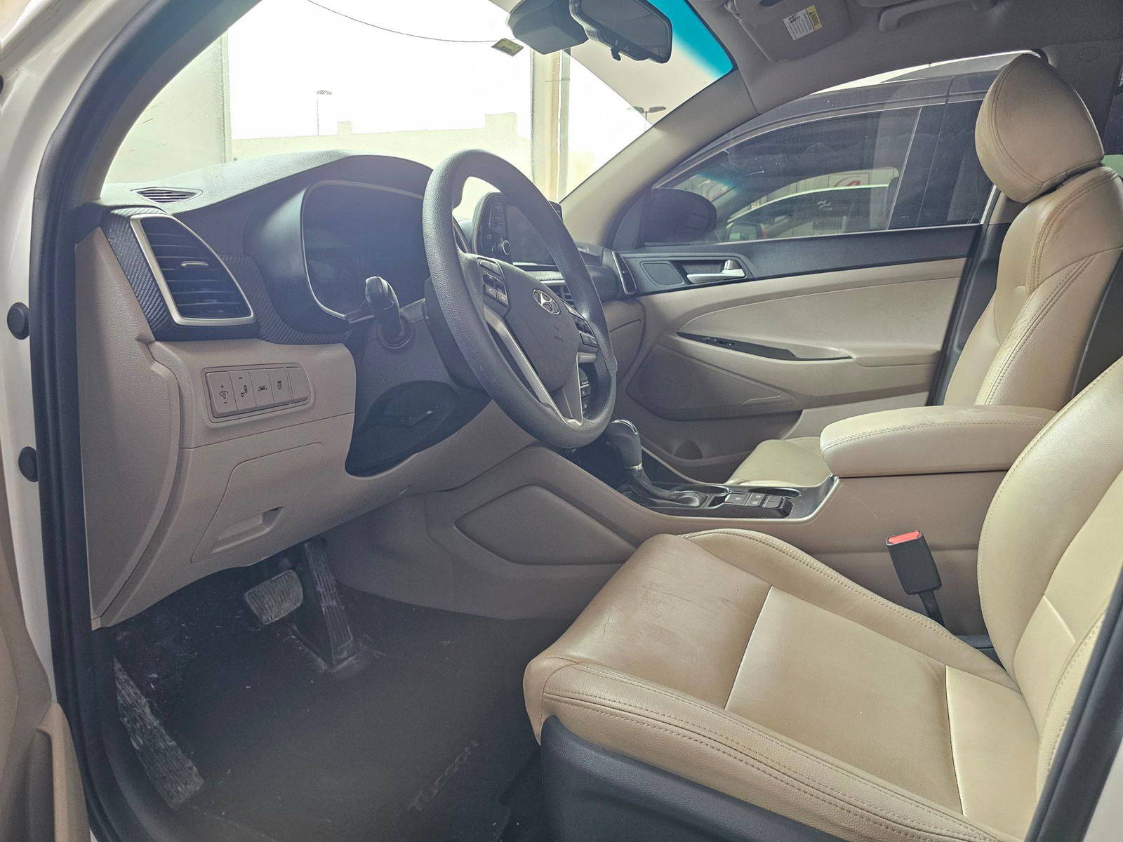 2019 HYUNDAI TUCSON — 107481 Miles — Lot KU045439 — Souq - Marhaba Auctions Used Cars - Image 8