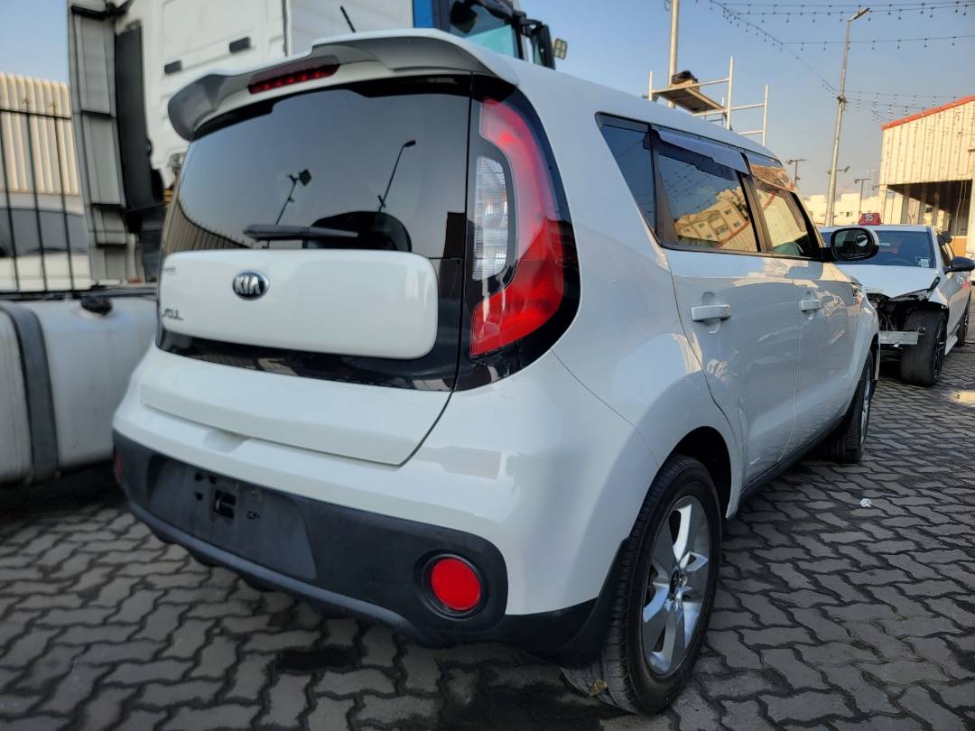 2017 KIA SOUL — 65580 Miles — Lot N2A27H7452757 — Main - Marhaba Auctions Used Cars - Image 4