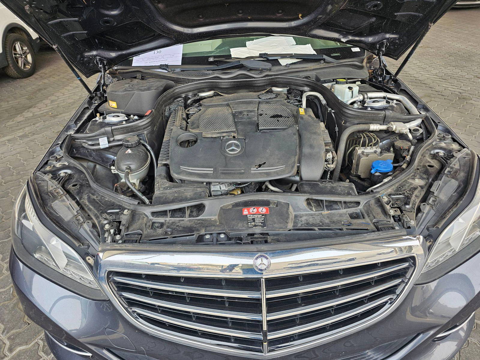 2014 MERCEDES BENZ E 350 — 130365 Miles — Lot EA964199 — Souq - Marhaba Auctions Used Cars - Image 12