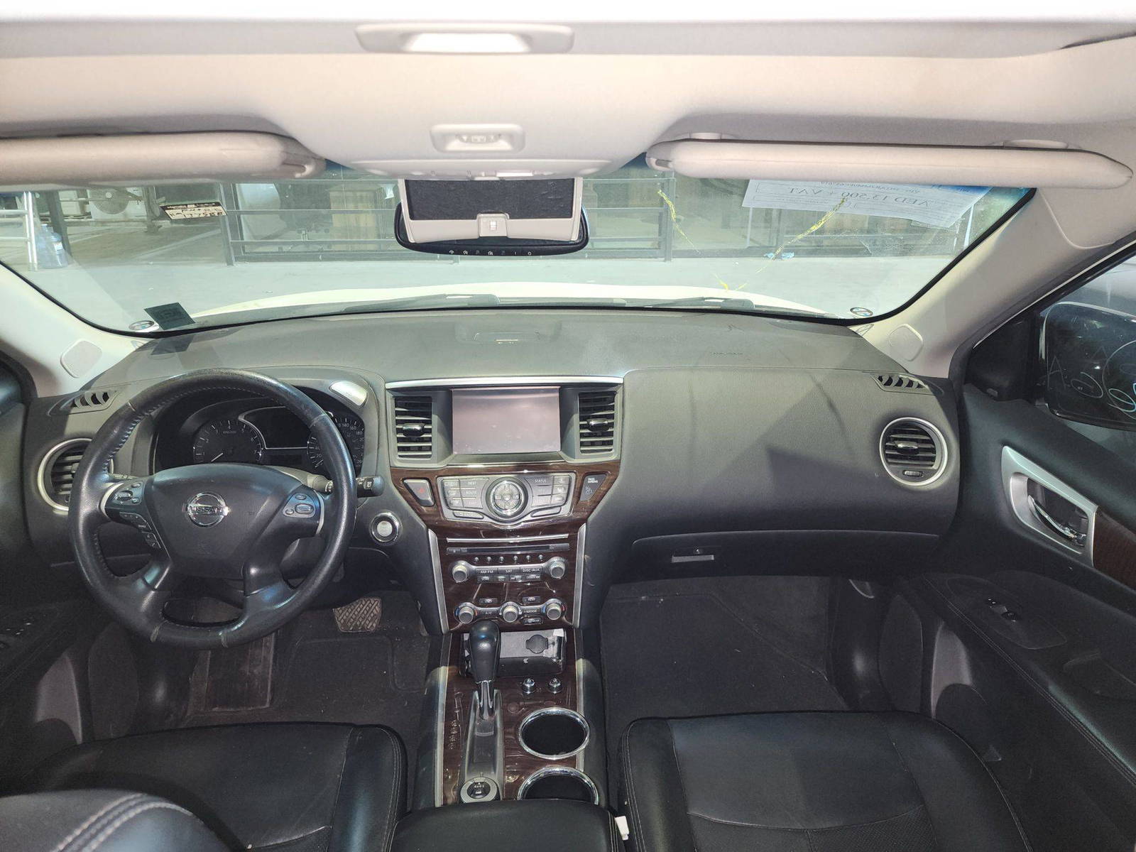 2015 NISSAN PATHFINDER — 137588 KM — Lot 87882325 — Souq - Marhaba Auctions Used Cars - Image 8