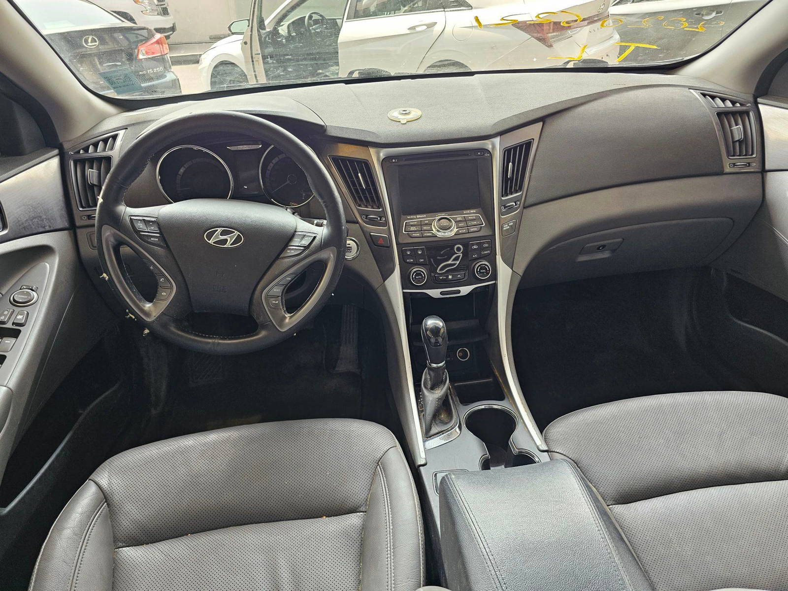 2013 HYUNDAI SONATA — 242782 KM — Lot 20206221 — Souq - Marhaba Auctions Used Cars - Image 7