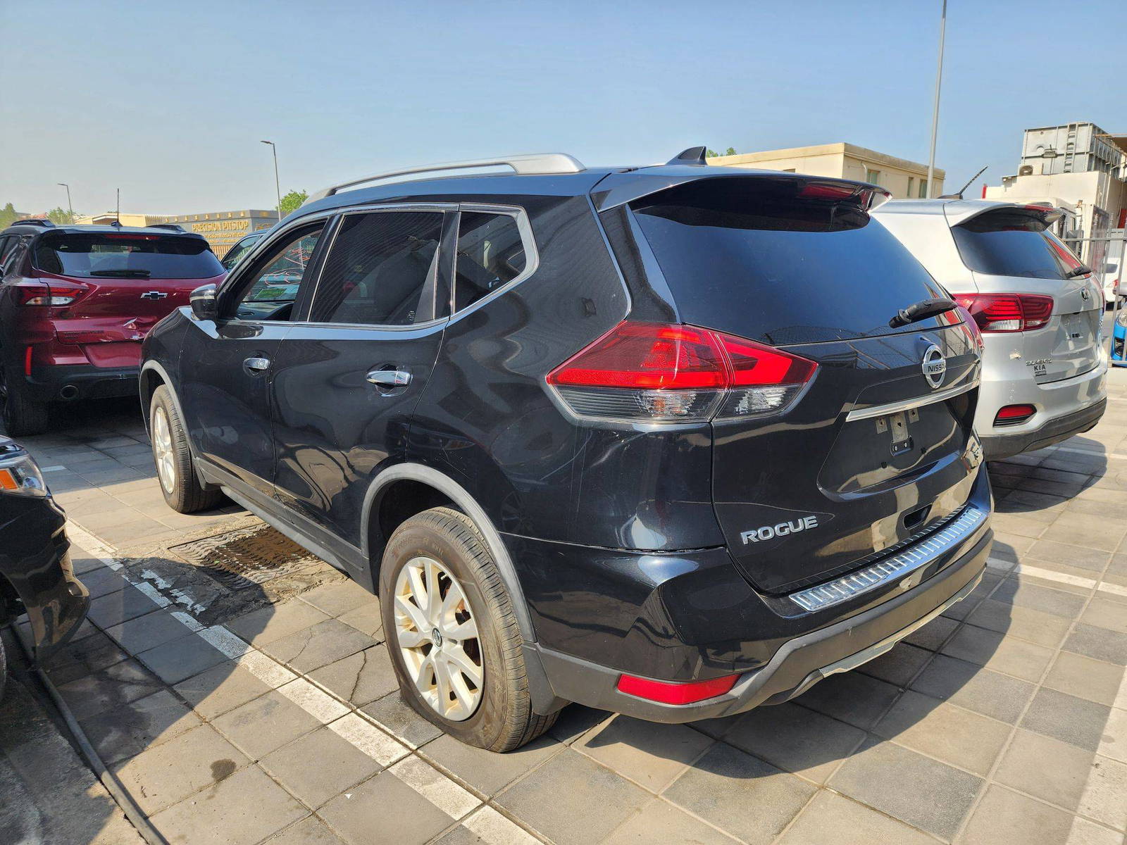 2018 NISSAN ROGUE — 177576 Miles — Lot 901493 — Main - Marhaba Auctions Used Cars - Image 6