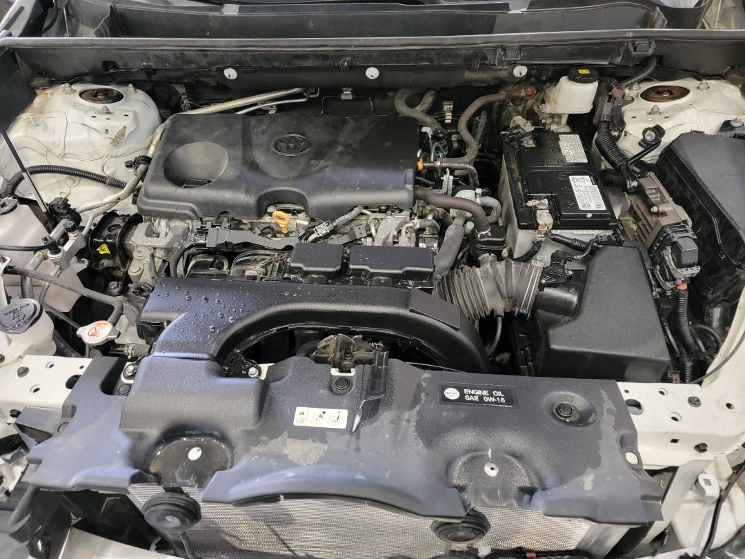 2021 TOYOTA RAV4 — 46799 Miles — Lot 153618 — Main - Marhaba Auctions Used Cars - Image 10