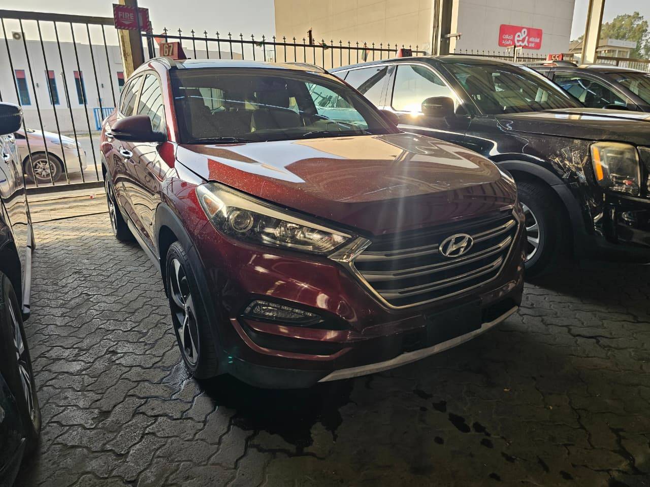2017 HYUNDAI TUCSON — 201357 Miles — Lot 27HU322891 — Main - Marhaba Auctions Used Cars - Image 3
