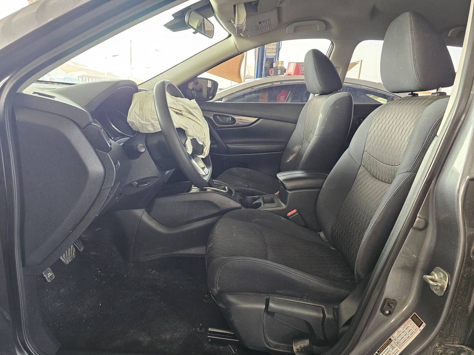 2019 NISSAN ROGUE — 101524 Miles — Lot 2KC717539 — Souq - Marhaba Auctions Used Cars - Image 9