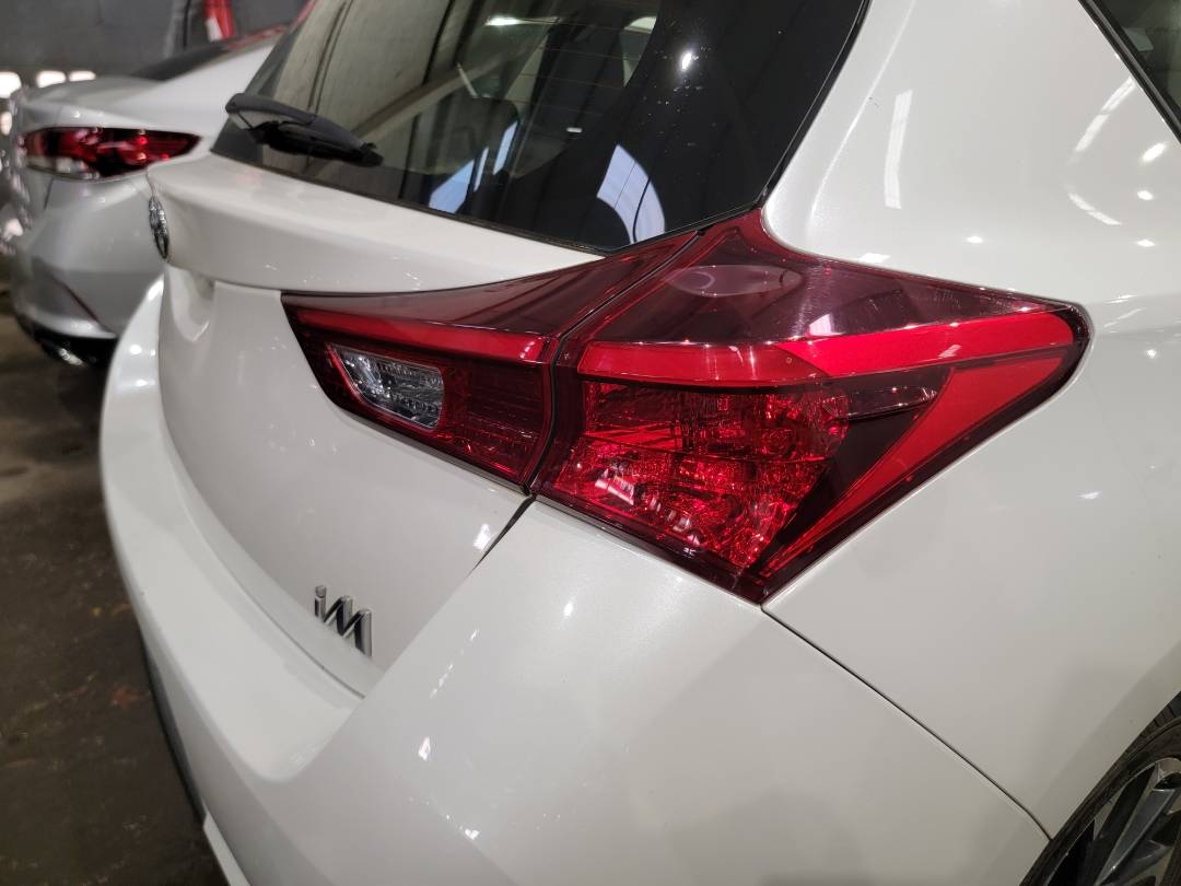 2018 TOYOTA COROLLA — 118522 Miles — Lot 38810996 — Main - Marhaba Auctions Used Cars - Image 4