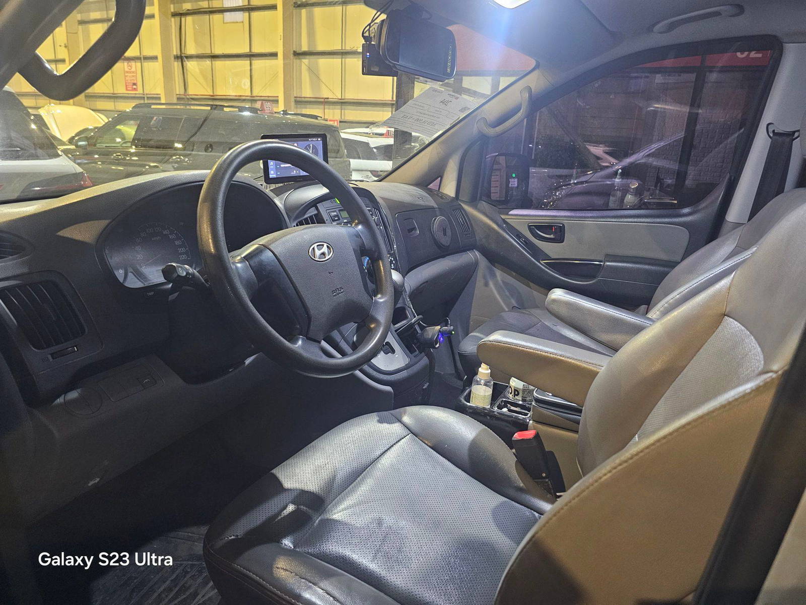 HYUNDAI GRAND STAREX 2015 - Marhaba Auction Used Cars - Image 8