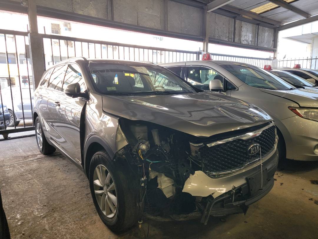 2018 KIA SORENTO — 132319 Miles — Lot XJG369259 — Main - Marhaba Auctions Used Cars - Image 4
