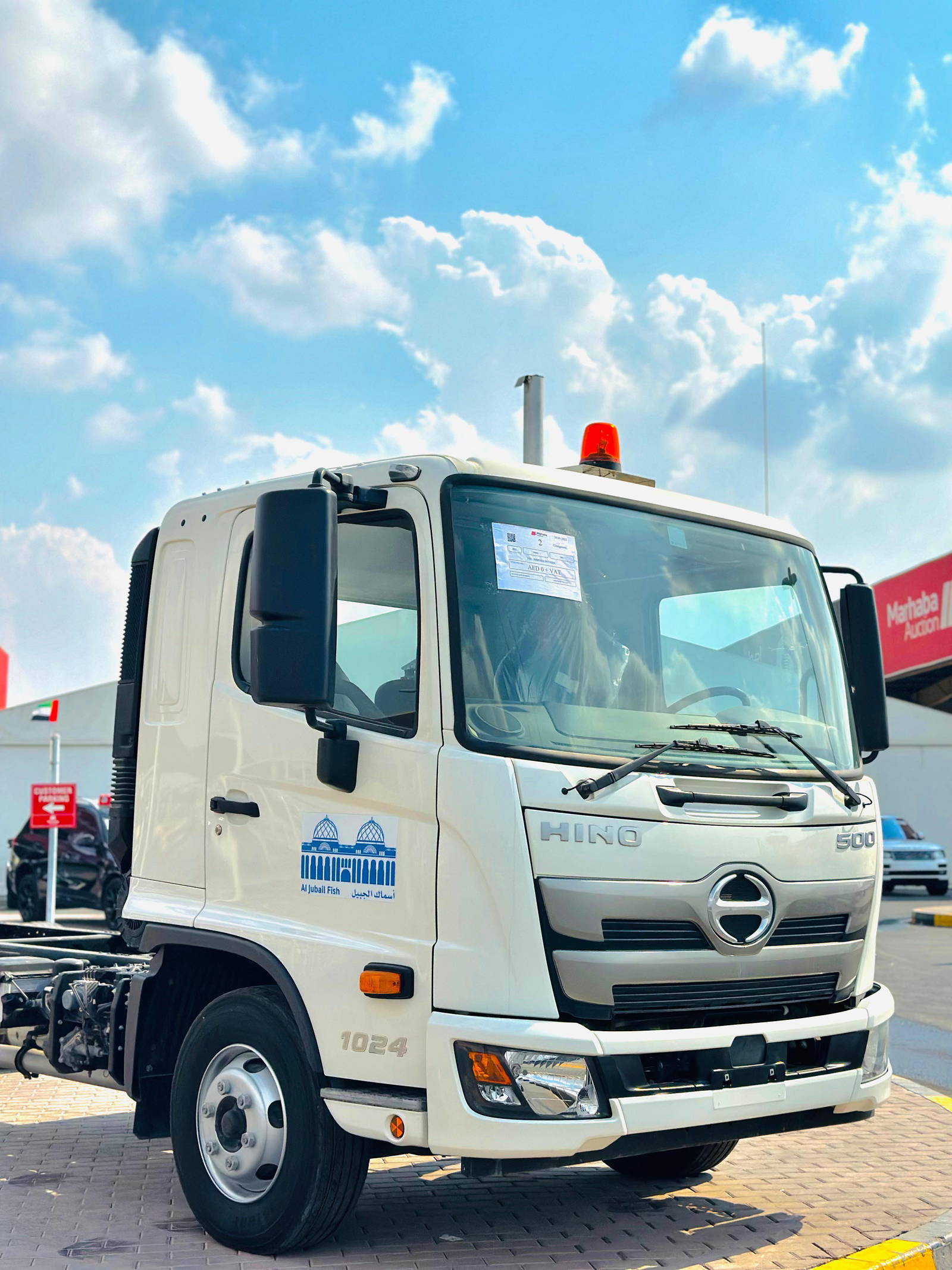 2023 HINO 500 — 312 KM — Lot JL7P7710339 — Souq - Marhaba Auctions Used Cars - Image 4