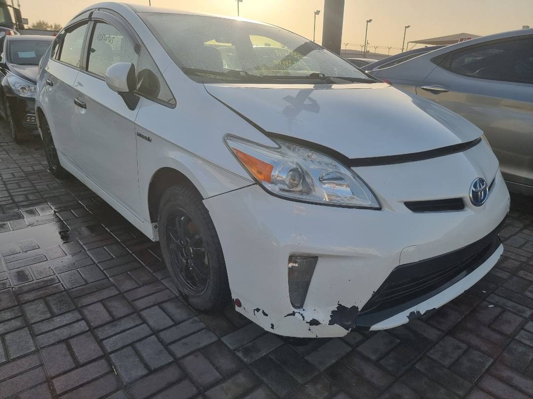2014 TOYOTA PRIUS — 234507 Miles — Lot 0366287 — Ind. 12 - Marhaba Auctions Used Cars - Image 4
