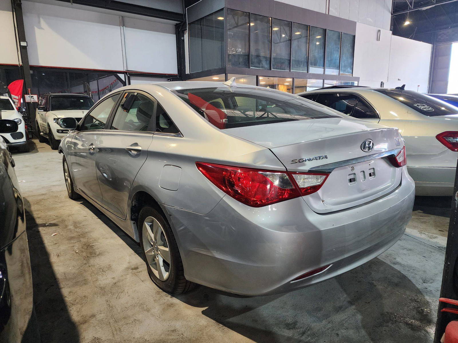 2012 HYUNDAI SONATA — 227705 KM — Lot 12315019 — Main - Marhaba Auctions Used Cars - Image 5