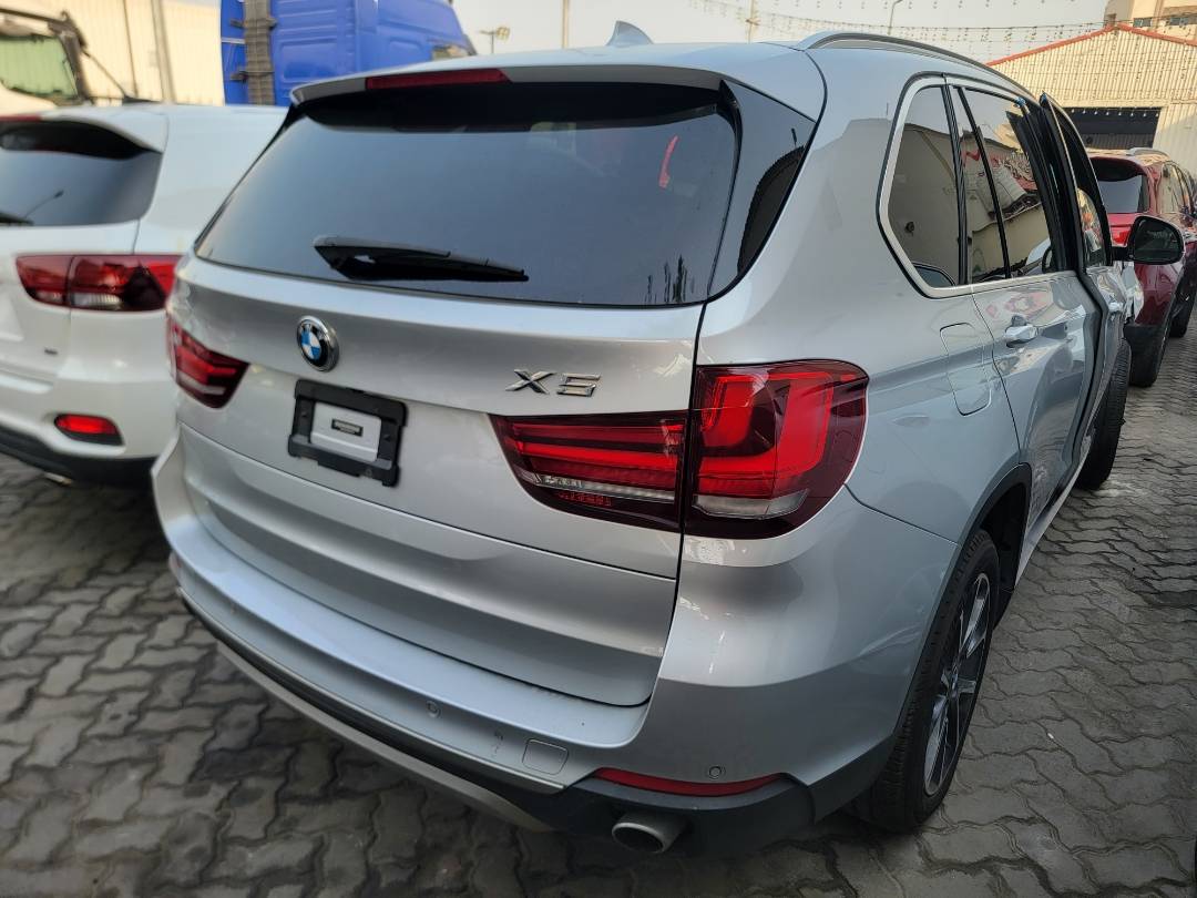 BMW X5 SDRIVE35I 2017 - Marhaba Auction Used Cars - Image 4