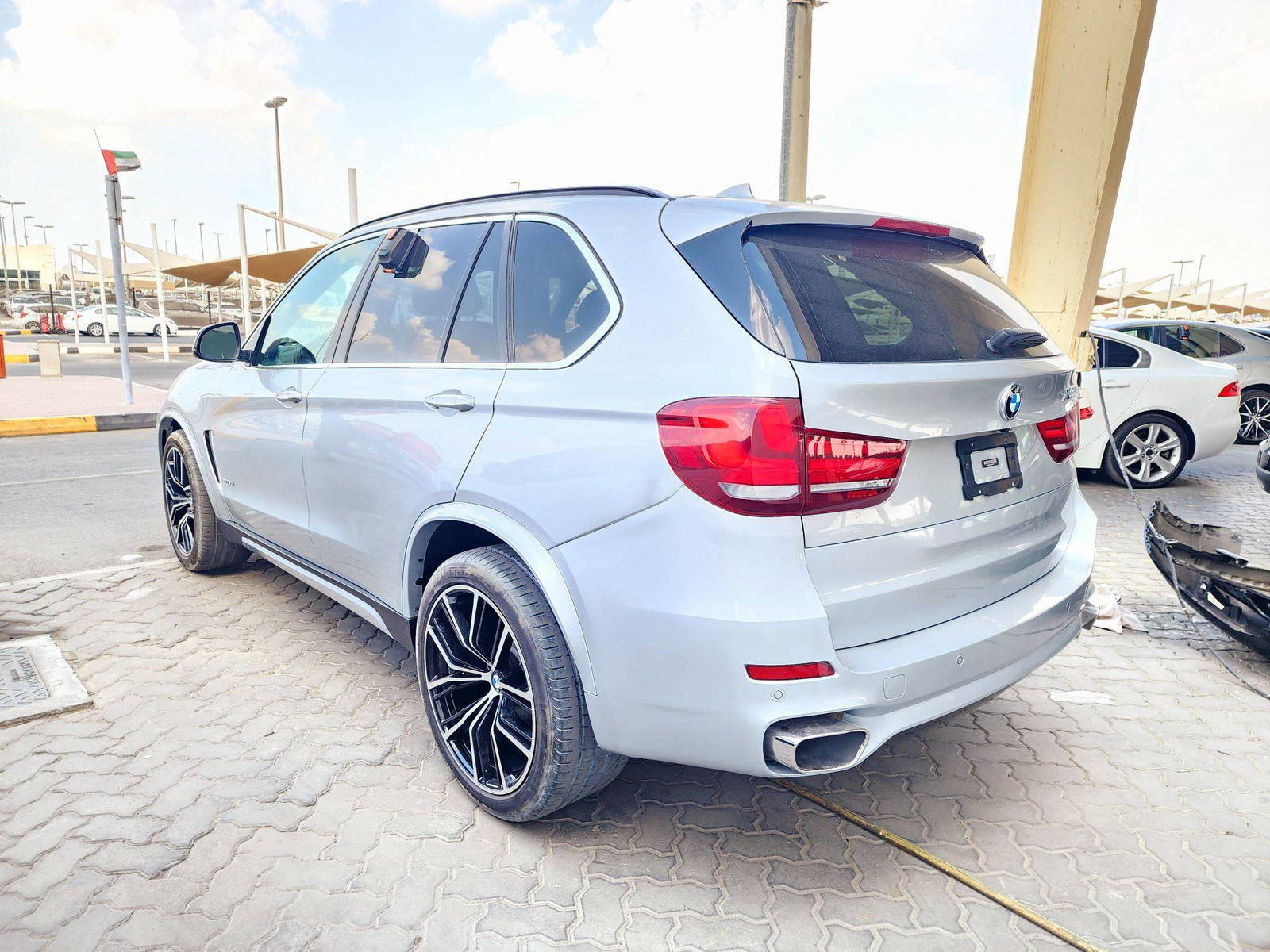 2015 BMW X 5 — 78378 Miles — Lot 8F0H40777 — Souq - Marhaba Auctions Used Cars - Image 5