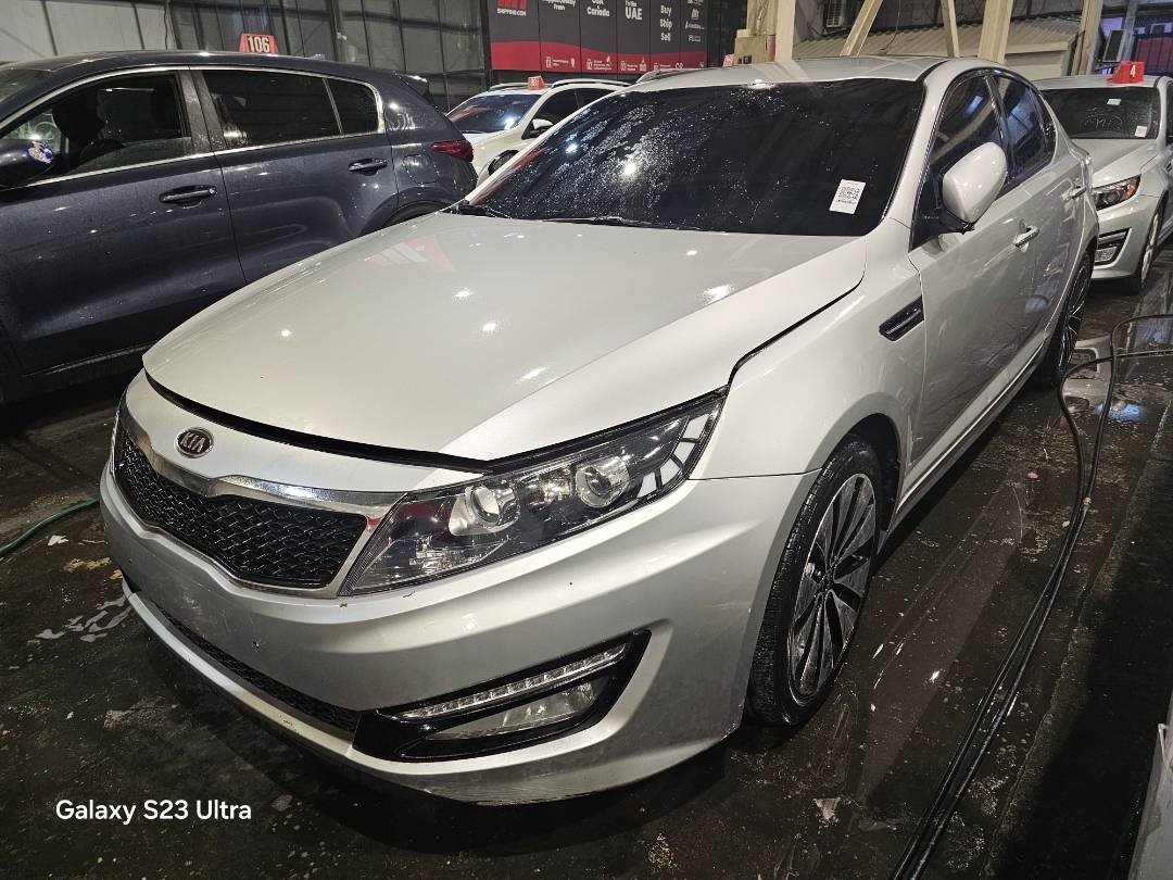 2012 KIA K5 — 181377 KM — Lot 230833 — Main - Marhaba Auctions Used Cars - Image 3