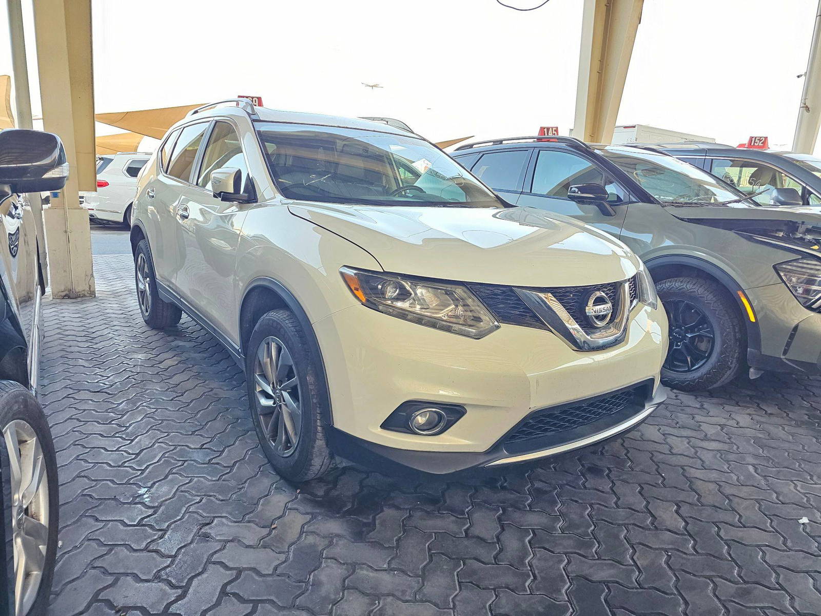 2014 NISSAN ROGUE — 157665 KM — Lot 71887435 — Souq - Marhaba Auctions Used Cars - Image 4
