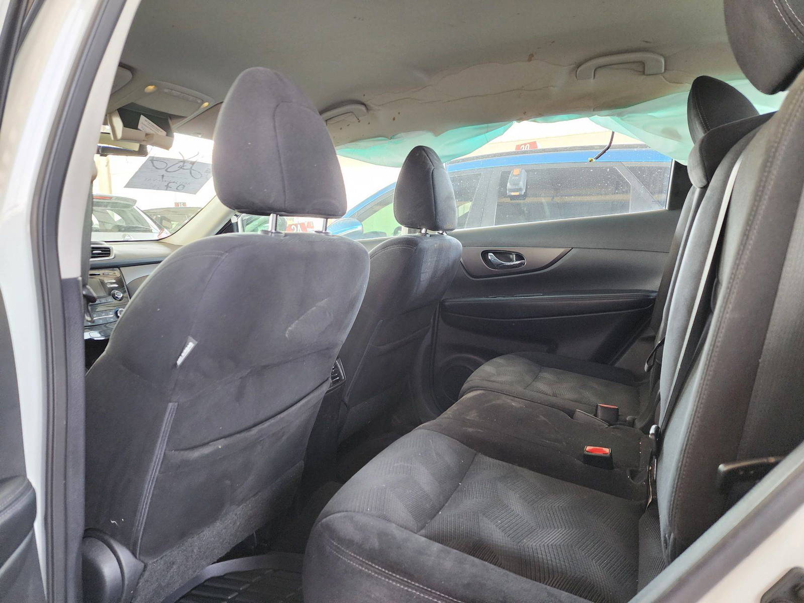 2014 NISSAN ROGUE — 147422 Miles — Lot 28209 — Souq - Marhaba Auctions Used Cars - Image 6