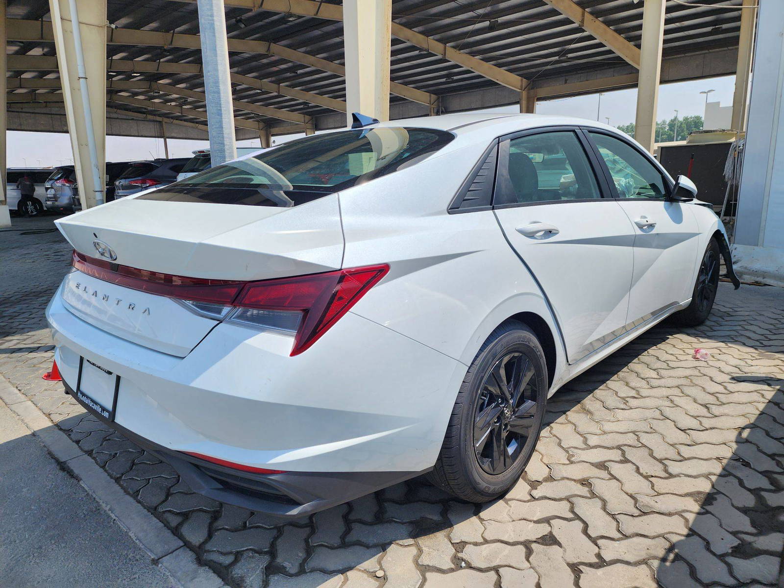 2021 HYUNDAI ELANTRA — 53771 Miles — Lot 54085524 — Souq - Marhaba Auctions Used Cars - Image 3