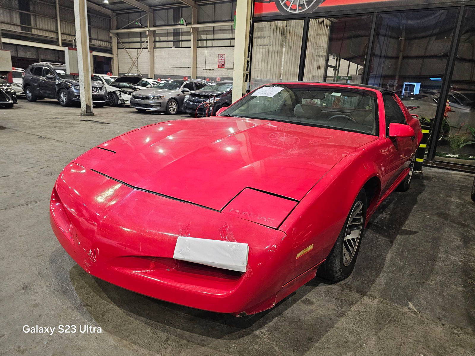 1991 PONTIAC BONNEVILLE — 118285 Miles — Lot L206239 — Main - Marhaba Auctions Used Cars - Image 4