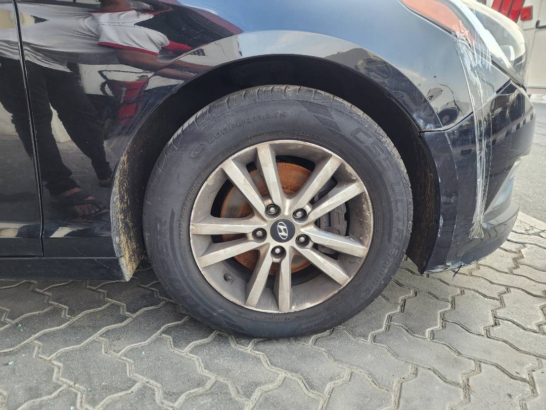 2015 HYUNDAI SONATA — 136556 Miles — Lot H014196 — Souq - Marhaba Auctions Used Cars - Image 4