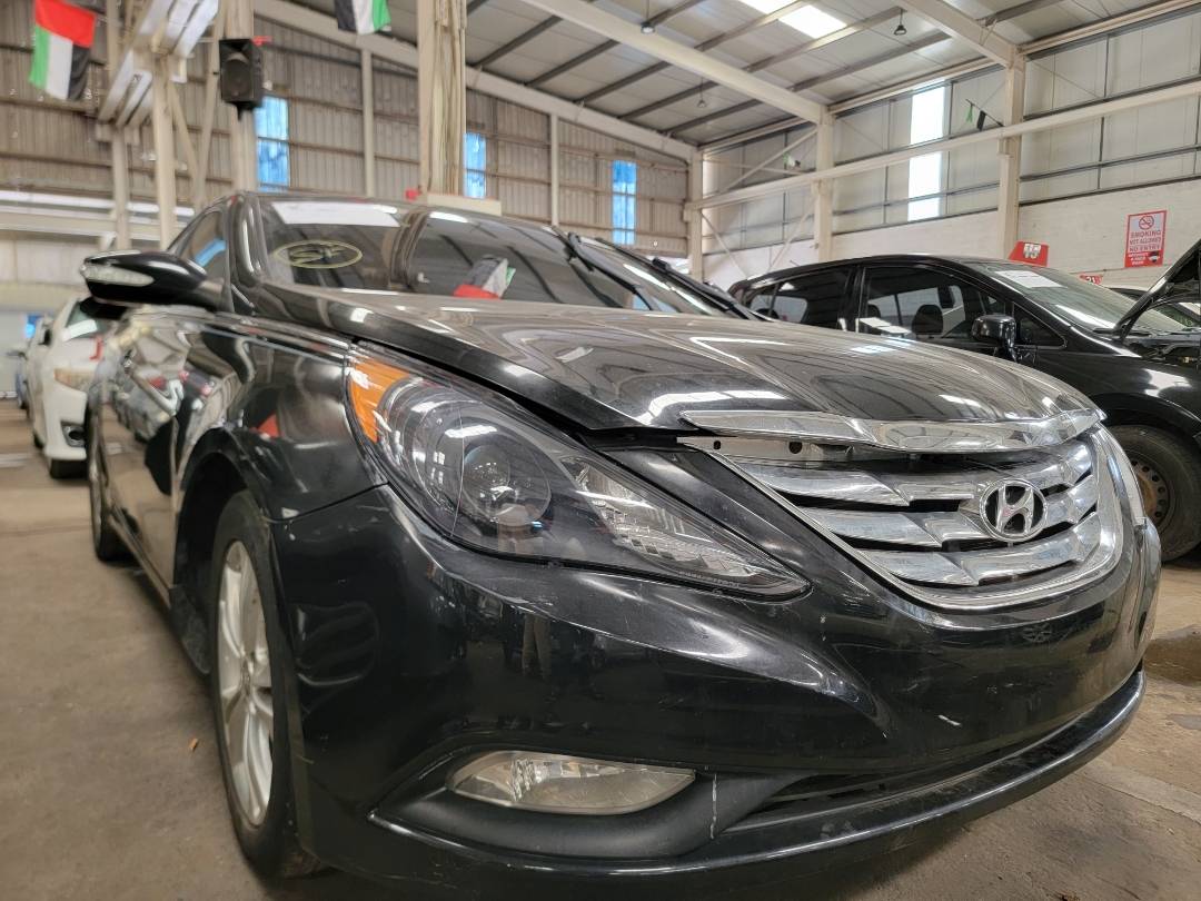 2012 HYUNDAI SONATA — 131543 Miles — Lot 43297104 — Souq - Marhaba Auctions Used Cars - Image 7