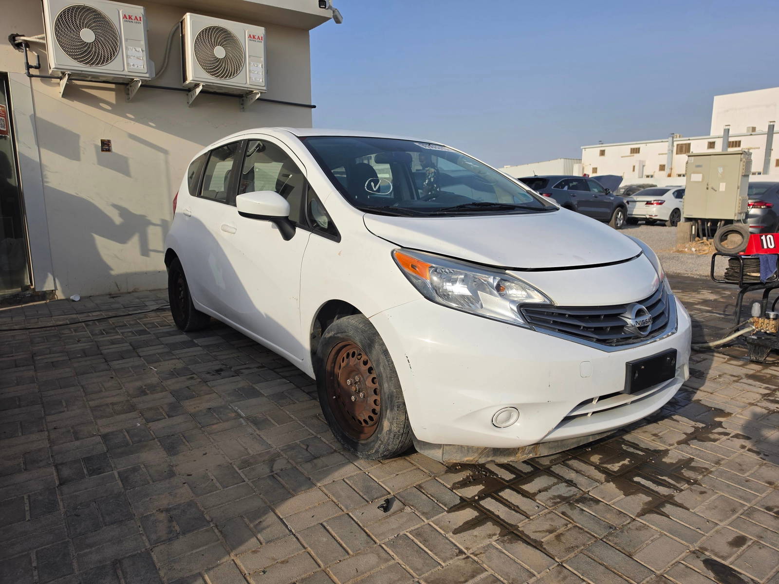 Nissan Versa Note 2016 view 2