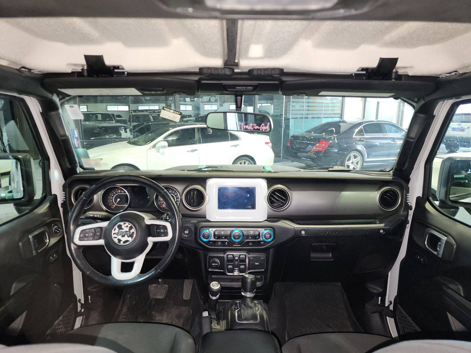 2019 JEEP WRANGLER — 109524 Miles — Lot 42350748 — Main - Marhaba Auctions Used Cars - Image 10