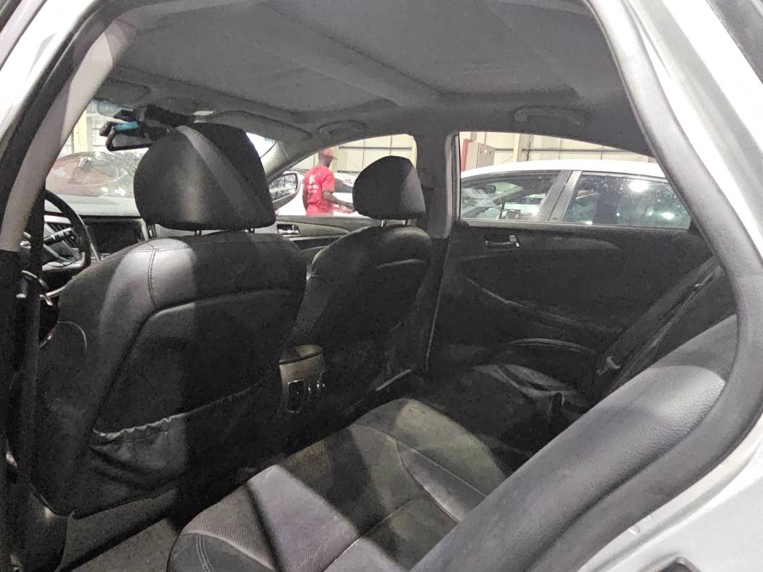 2012 HYUNDAI SONATA — 324745 KM — Lot 031681 — Main - Marhaba Auctions Used Cars - Image 7