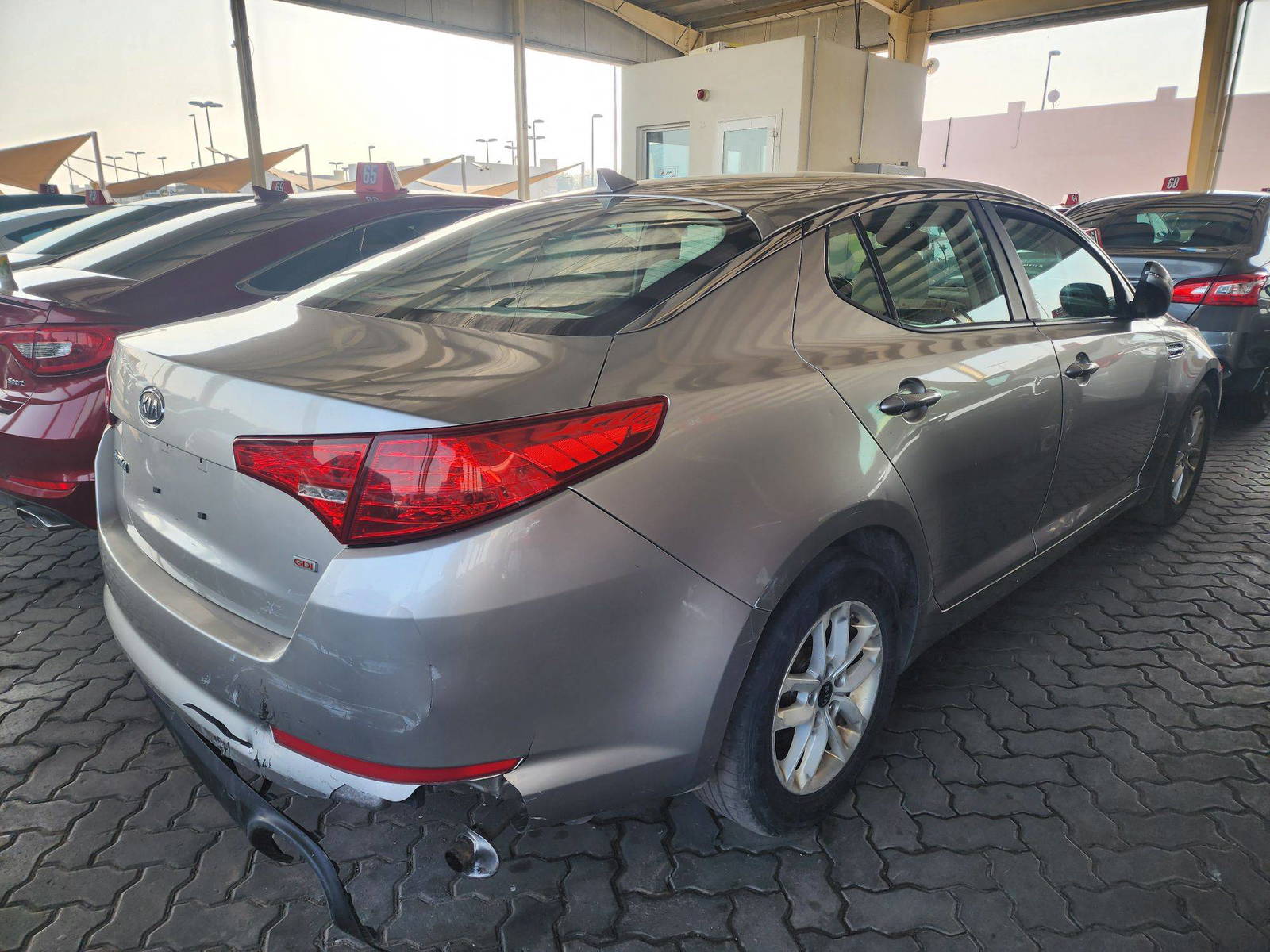 2011 KIA OPTIMA — 158630 Miles — Lot 34123 — Souq - Marhaba Auctions Used Cars - Image 4