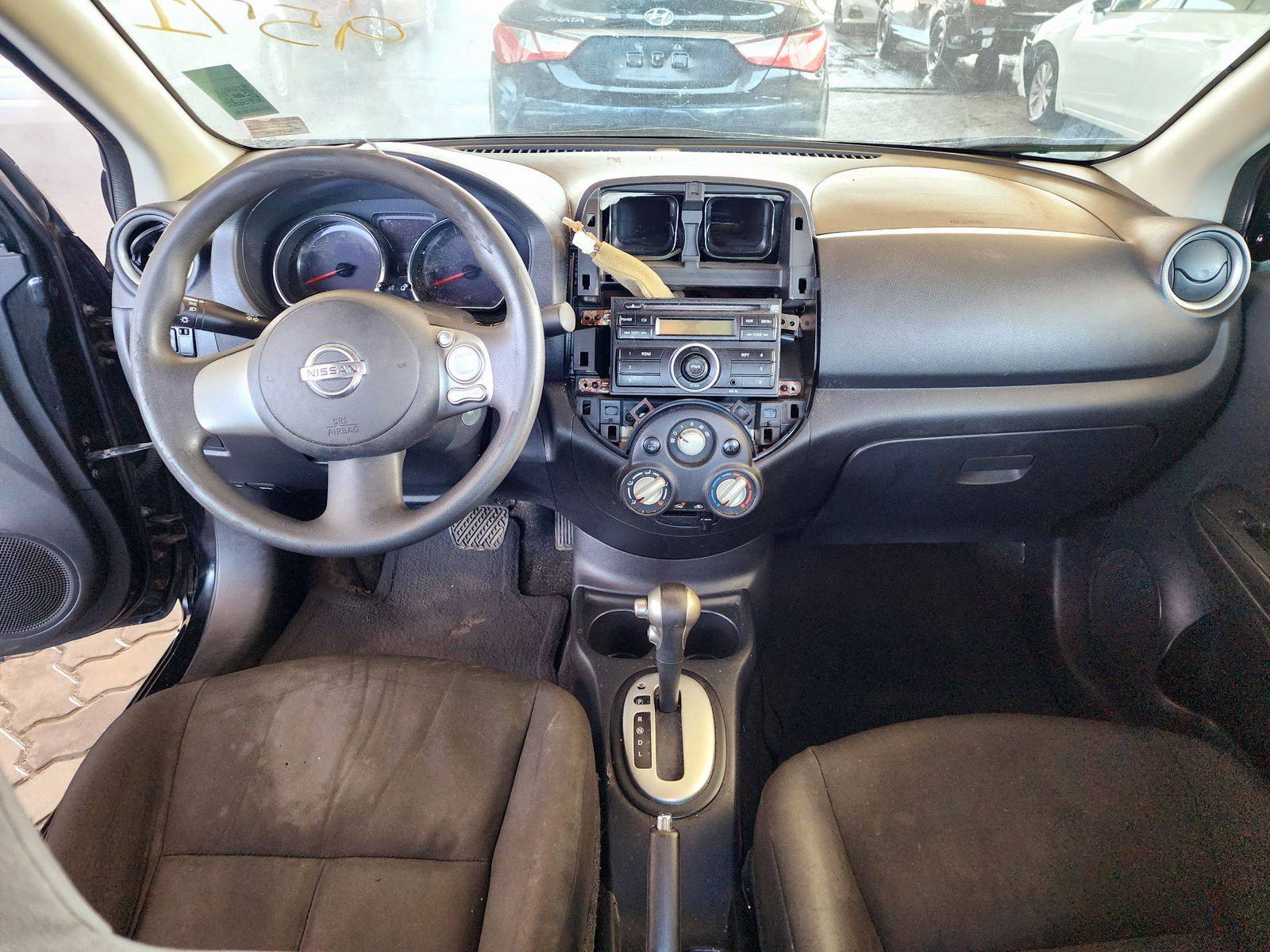 2014 NISSAN VERSA — 131482 Miles — Lot 40099571 — Main - Marhaba Auctions Used Cars - Image 7