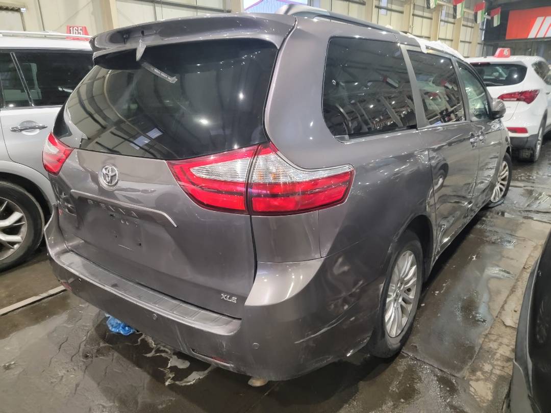2015 TOYOTA SIENNA — 207787 Miles — Lot S686664 — Main - Marhaba Auctions Used Cars - Image 3