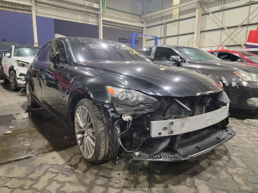 2014 LEXUS IS 250 — 164171 KM — Lot 013614 — Main - Marhaba Auctions Used Cars - Image 4