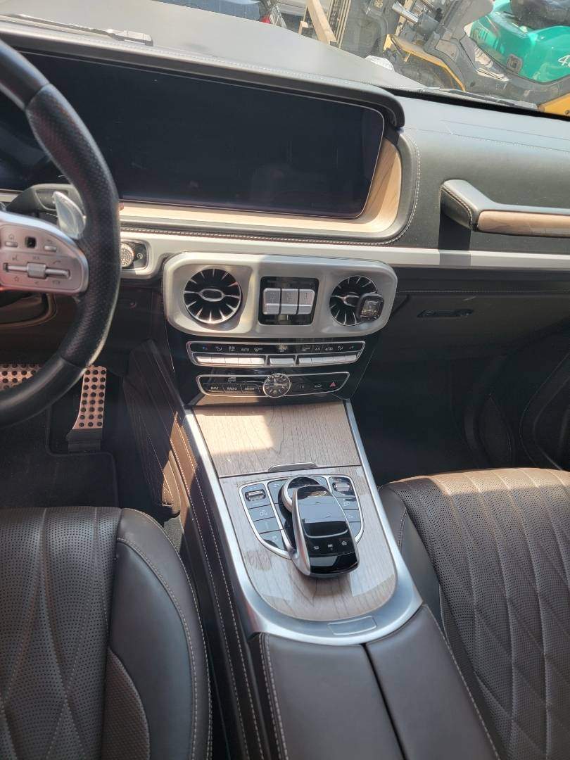 2019 MERCEDES BENZ G 63 AMG — 64777 KM — Lot KX303422 — Main - Marhaba Auctions Used Cars - Image 9
