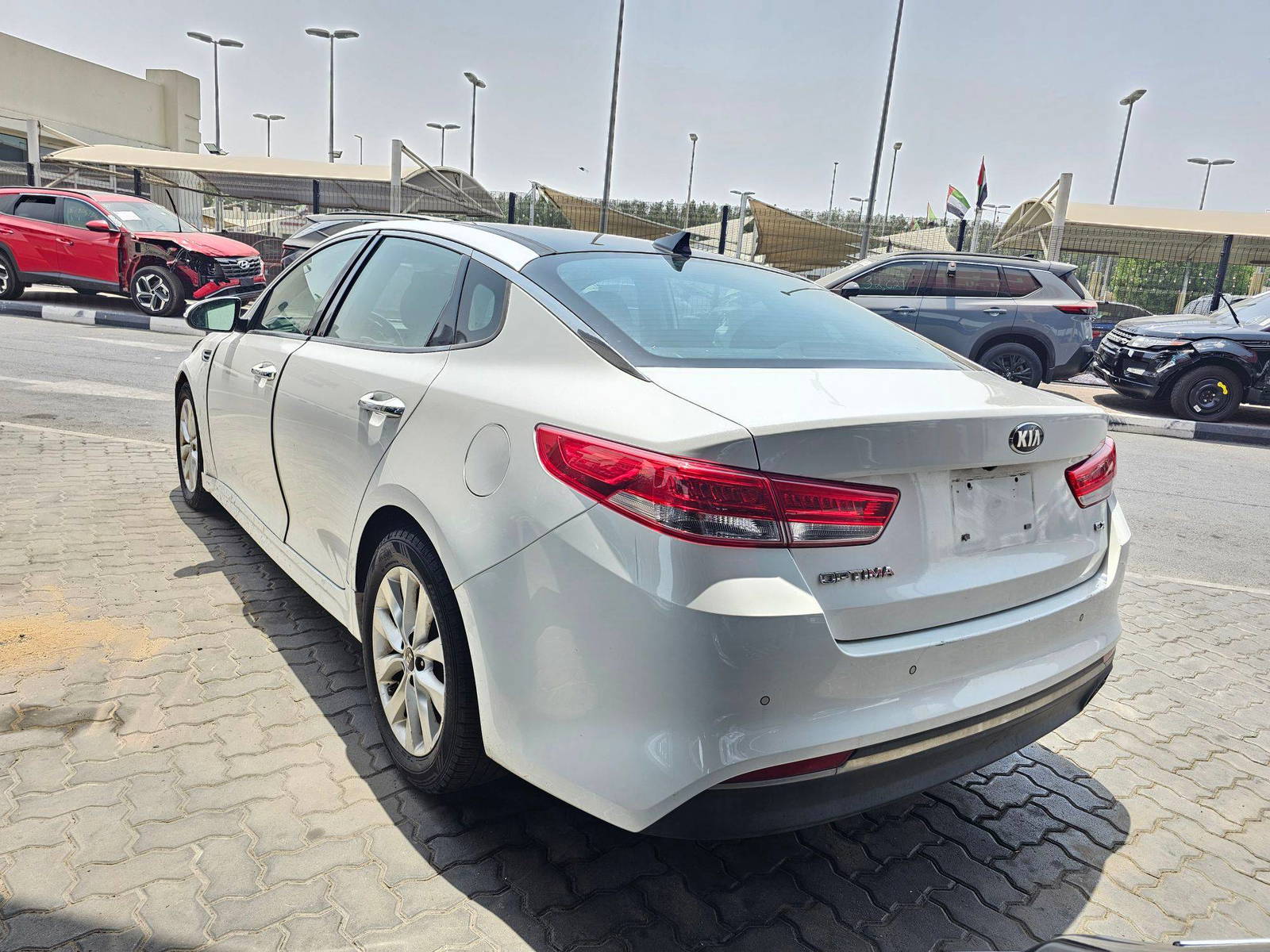 2016 KIA OPTIMA — 178032 Miles — Lot 43227855 — Souq - Marhaba Auctions Used Cars - Image 5