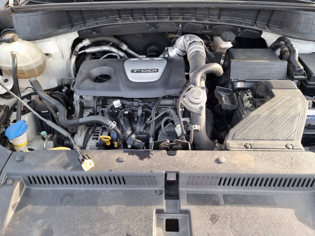 2016 HYUNDAI TUCSON — 180798 Miles — Lot 346673 — Main - Marhaba Auctions Used Cars - Image 11