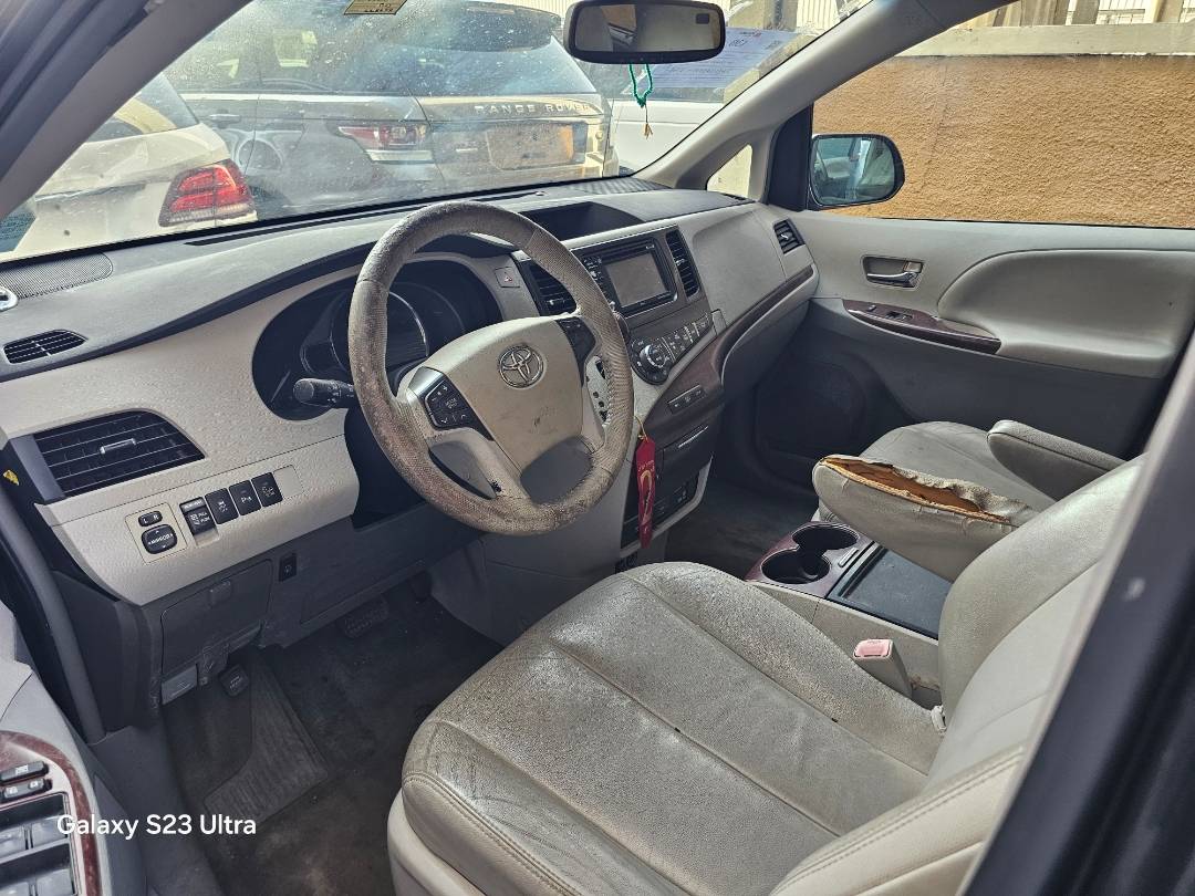 2013 TOYOTA SIENNA — 228677 Miles — Lot XDS049677 — Main - Marhaba Auctions Used Cars - Image 6