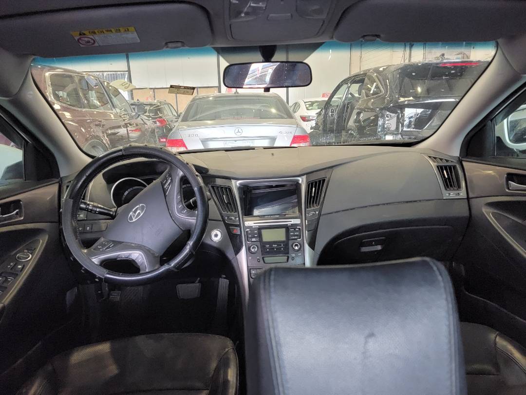 2012 HYUNDAI SONATA — 90252 KM — Lot 48289 — Main - Marhaba Auctions Used Cars - Image 7