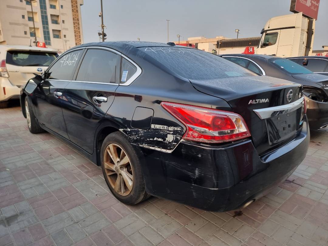 2013 NISSAN ALTIMA — 222099 Miles — Lot 1325487 — Main - Marhaba Auctions Used Cars - Image 4