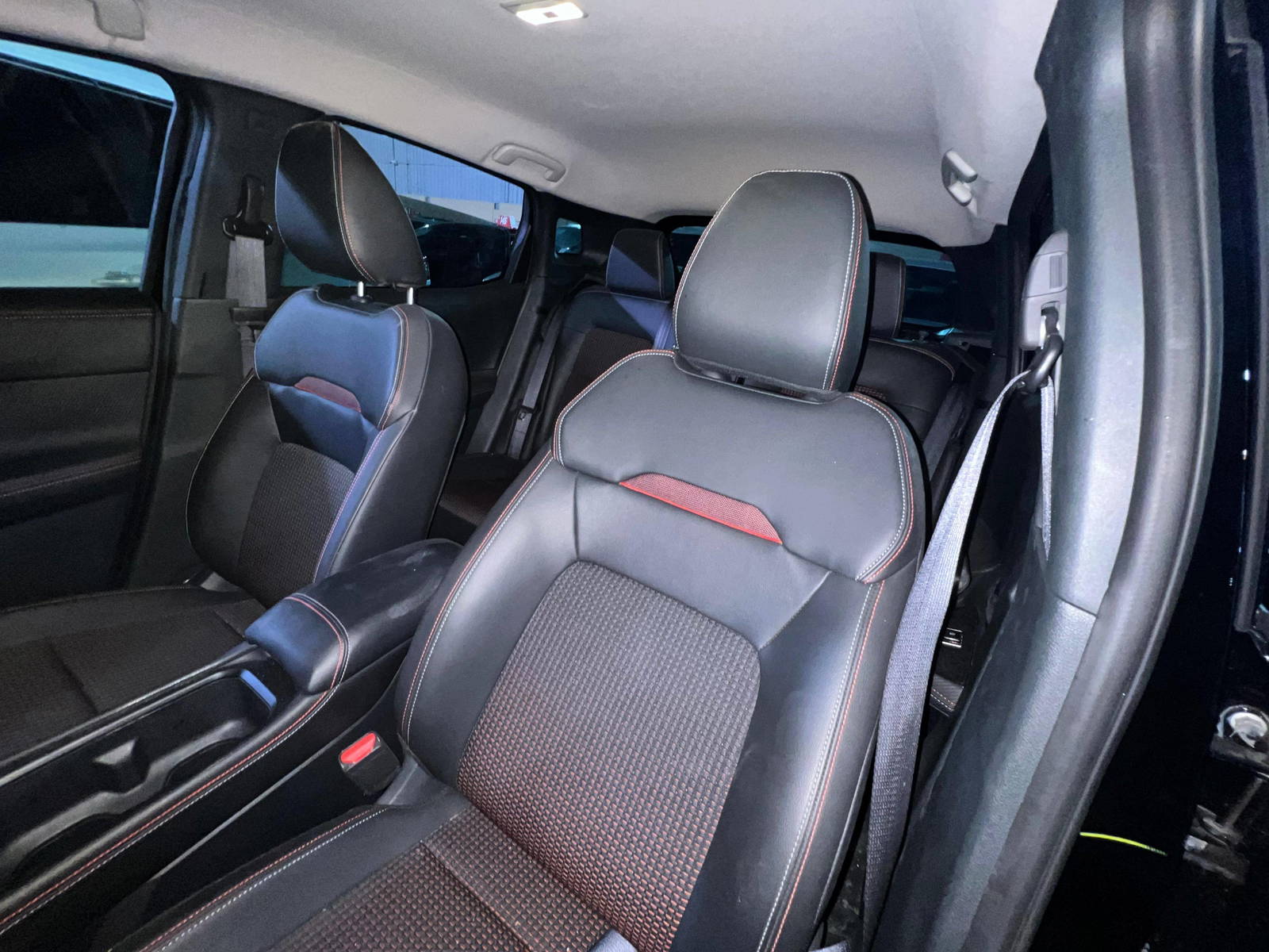 2025 NISSAN KICKS — 8 070 Miles — Lot B2SL323412 - Marhaba Auctions Used Cars - Image 11