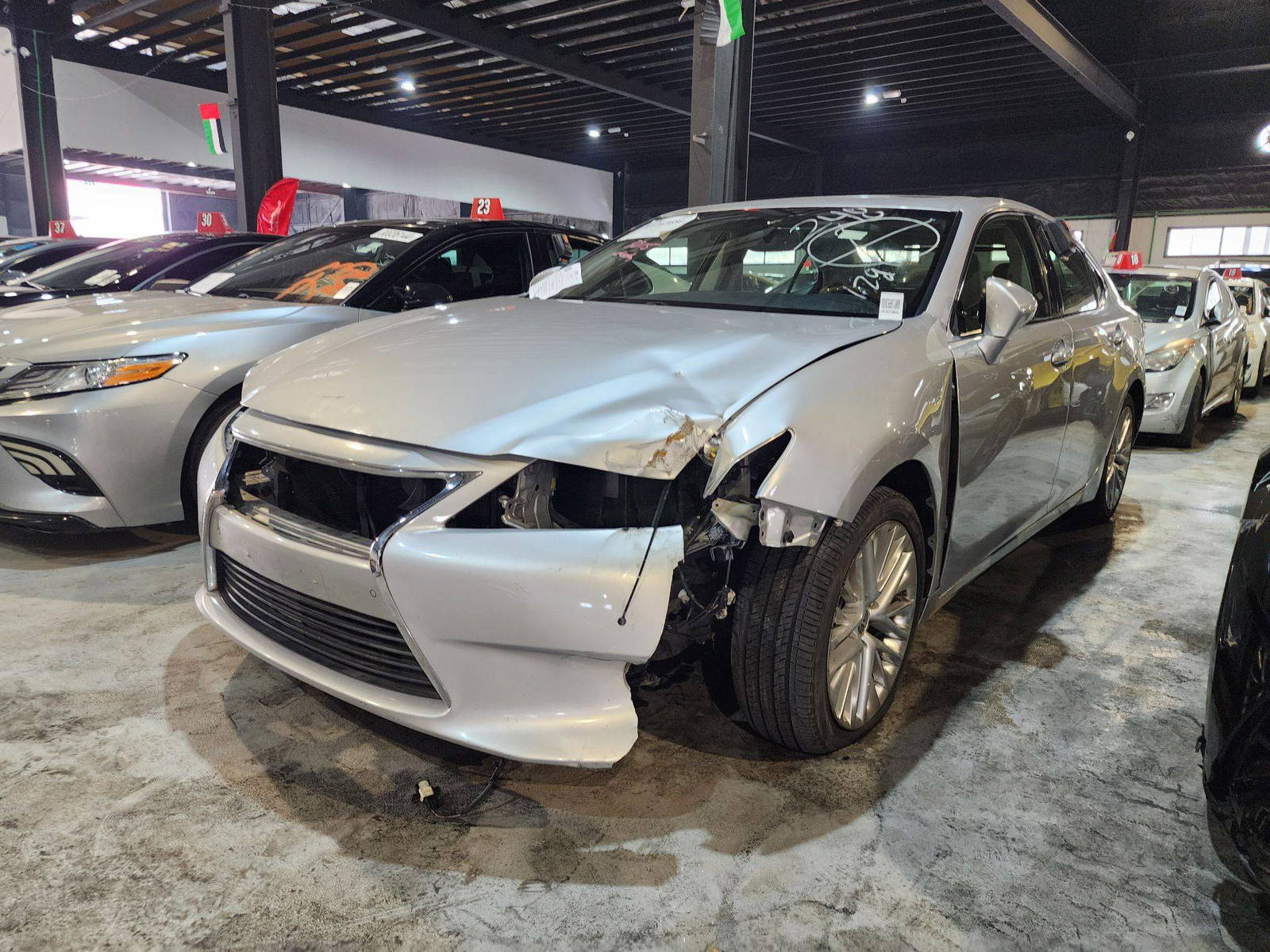 2015 LEXUS ES 350 — 81967 Miles — Lot 186243 — Main - Marhaba Auctions Used Cars - Image 5