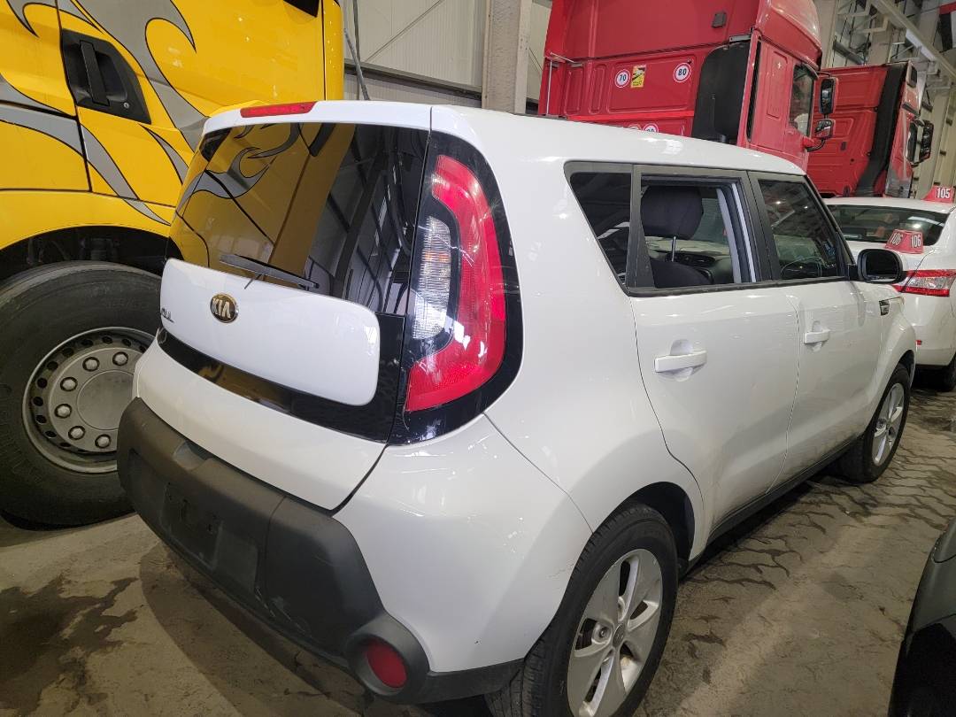 2015 KIA SOUL — 153320 Miles — Lot 800147 — Main - Marhaba Auctions Used Cars - Image 4