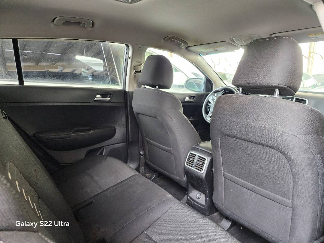 2018 KIA SPORTAGE — 119089 Miles — Lot 42085794 — Ind. 12 - Marhaba Auctions Used Cars - Image 9