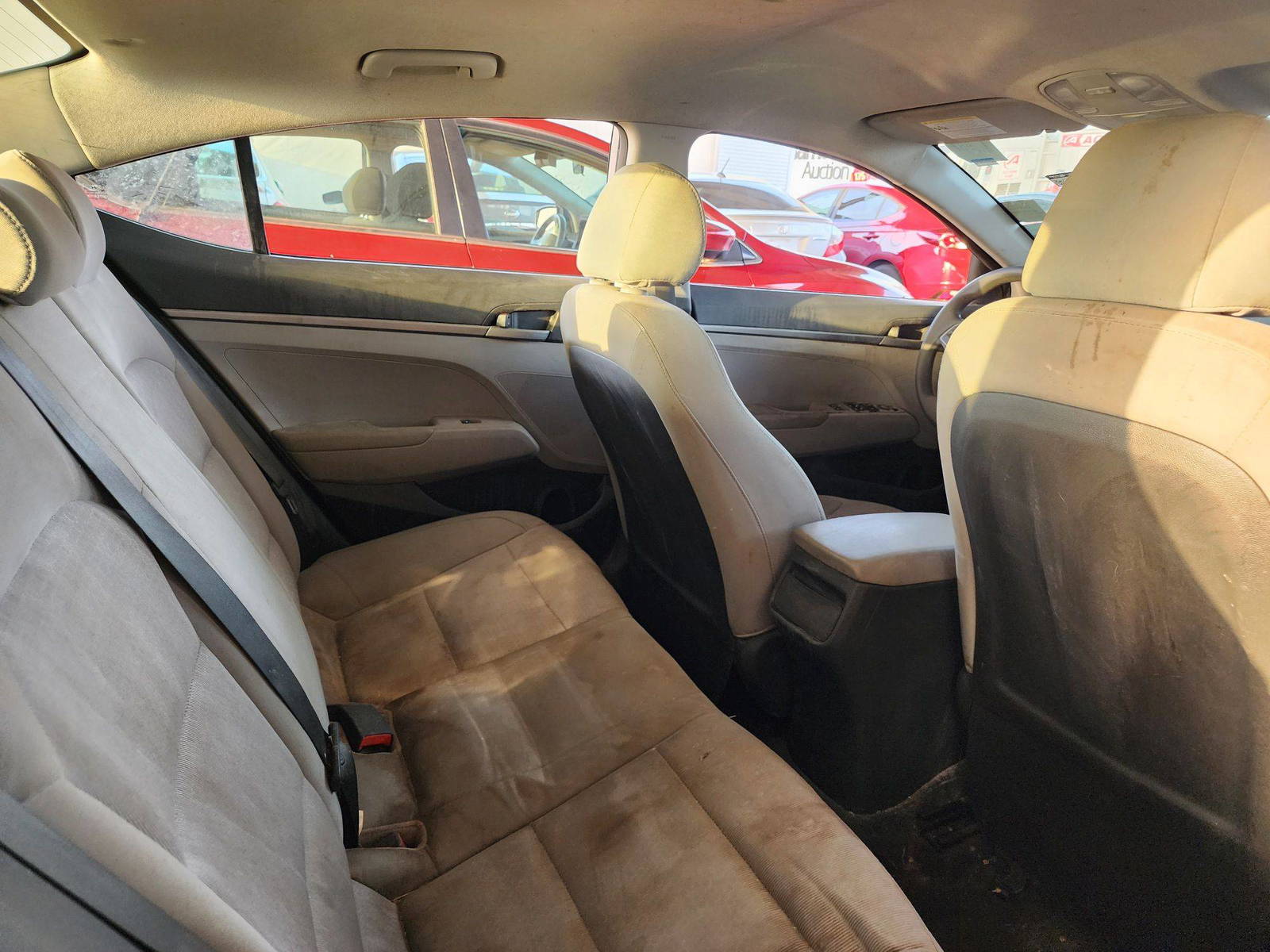 2017 HYUNDAI ELANTRA — 143581 Miles — Lot 830105 — Ind. 12 - Marhaba Auctions Used Cars - Image 4