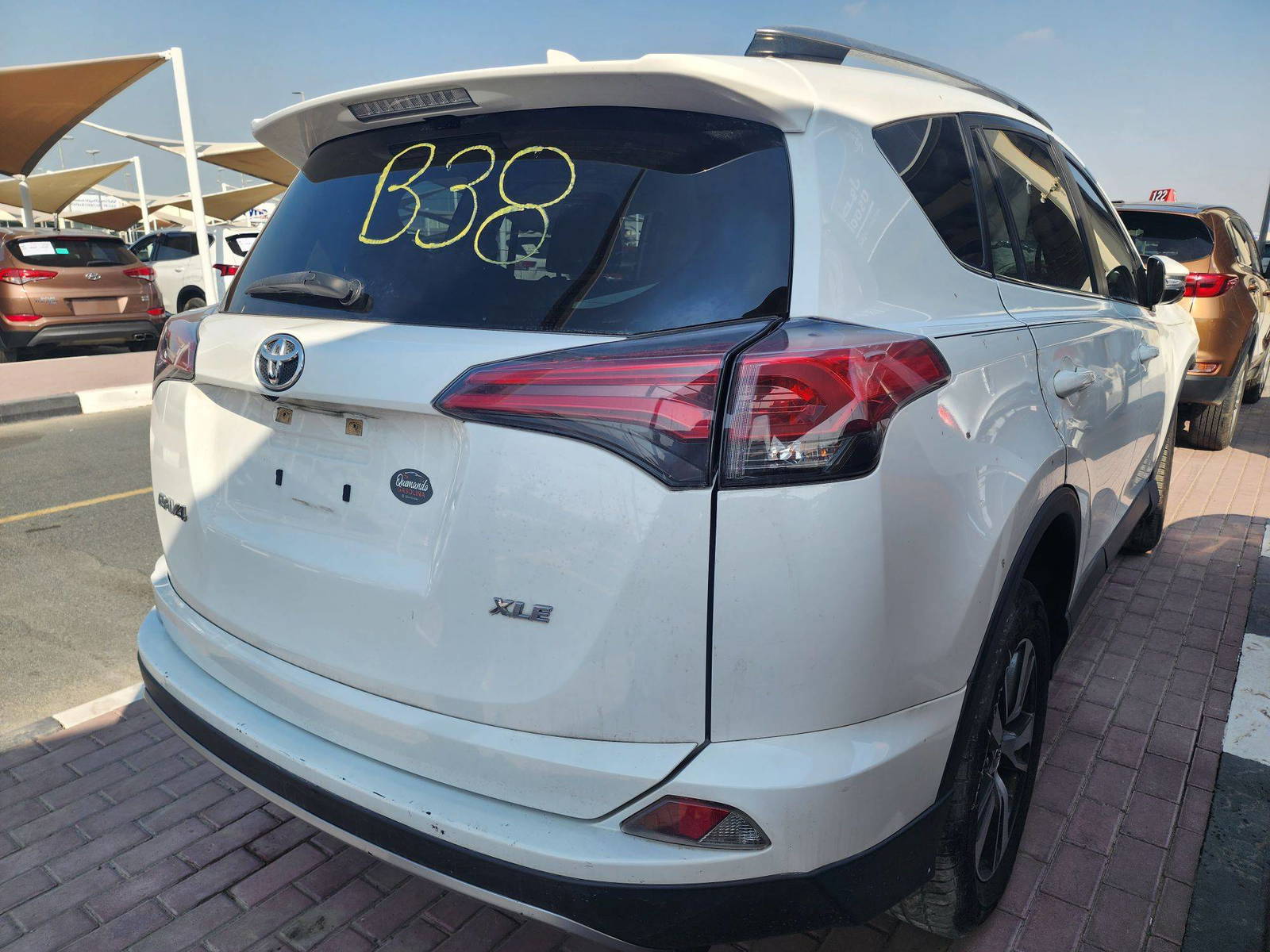 2018 TOYOTA RAV4 — 91526 Miles — Lot 63282523 - Marhaba Auctions Used Cars - Image 11