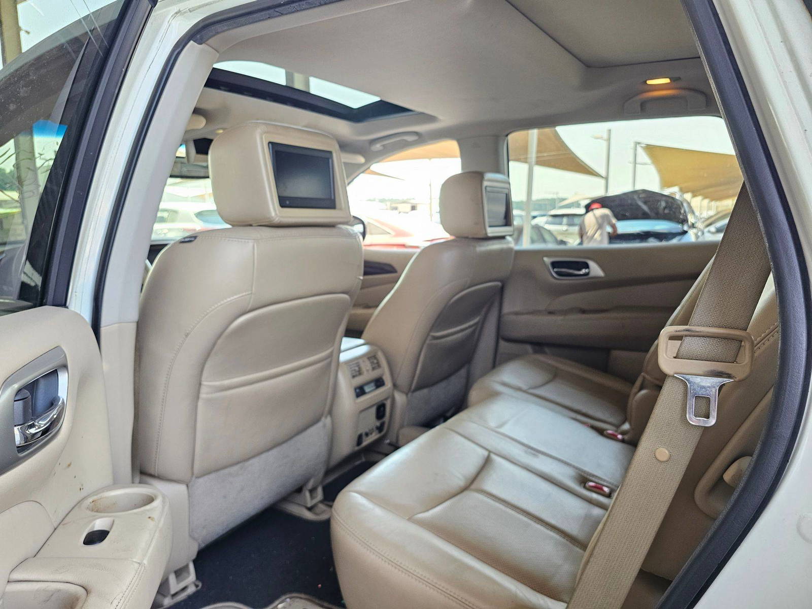 2014 NISSAN PATHFINDER — 171989 Miles — Lot 42576446 — Souq - Marhaba Auctions Used Cars - Image 6