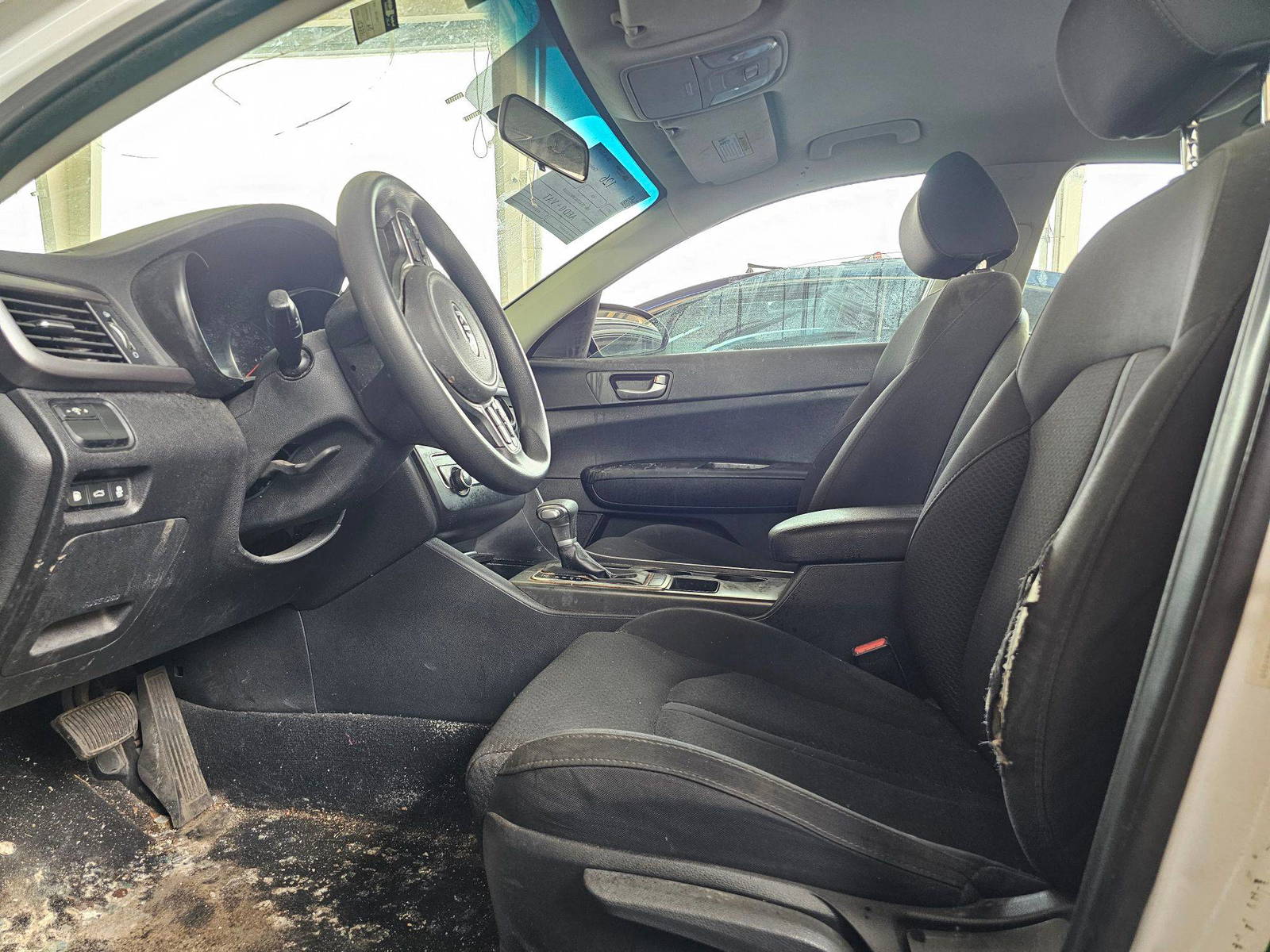 2017 KIA OPTIMA — 157772 Miles — Lot G161010 — Souq - Marhaba Auctions Used Cars - Image 7